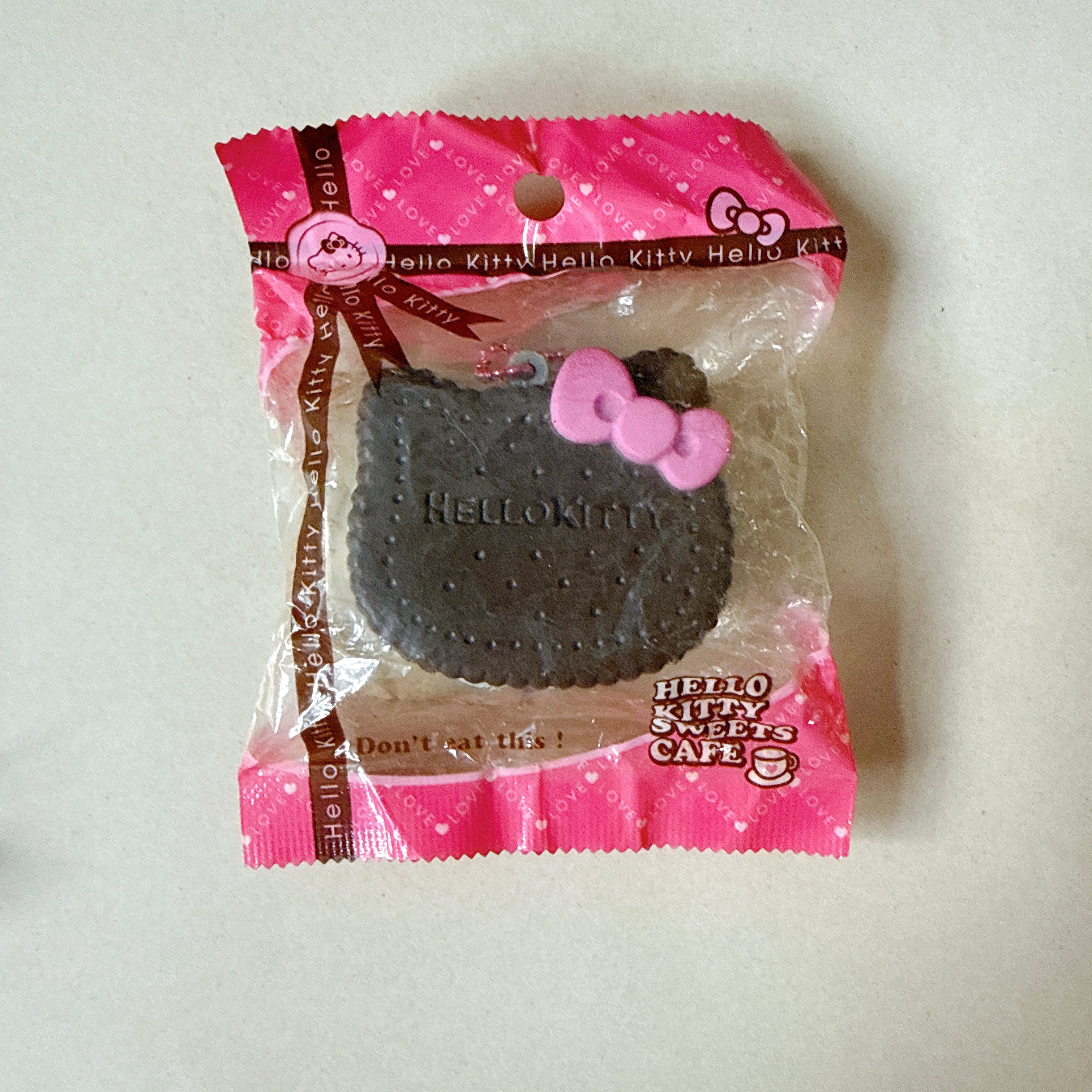 超希少★激レア ハローキティ2010年 やわらかワッフルマスコット♡スクイーズ 超希少☆激レア ハローキティ2010年 やわらかワッフルマスコット