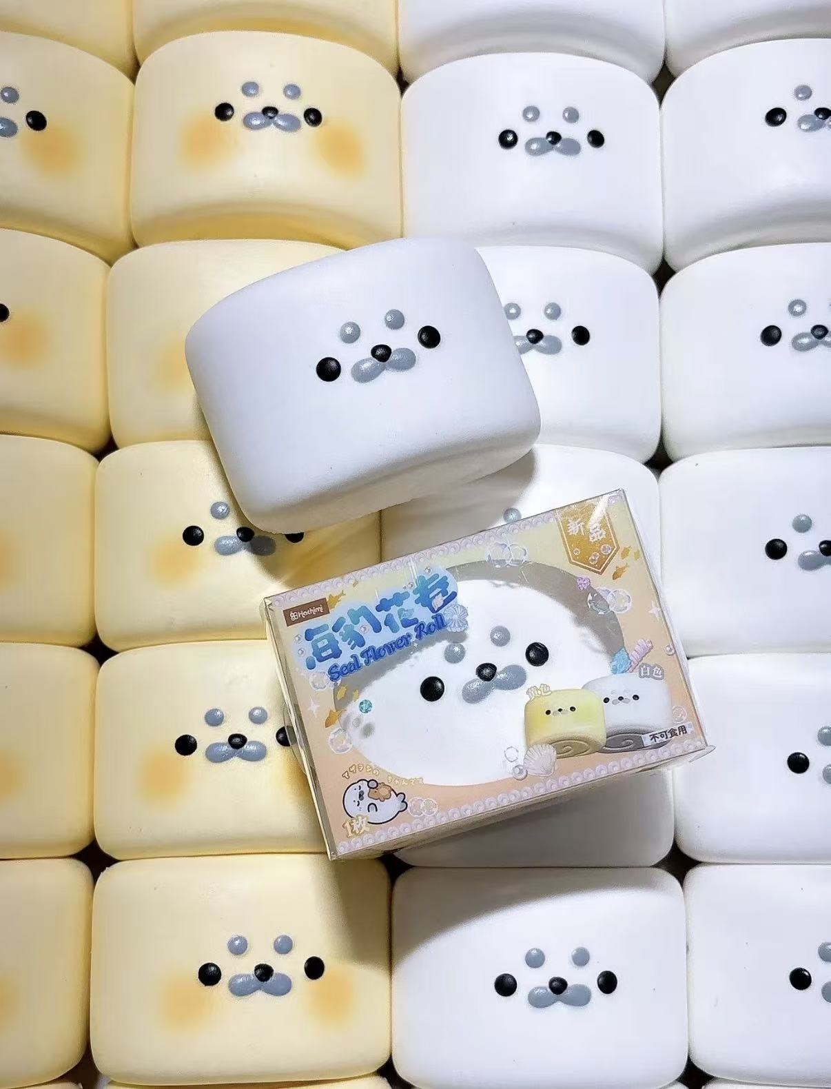 Hachimi Seal Flower Roll Squishy