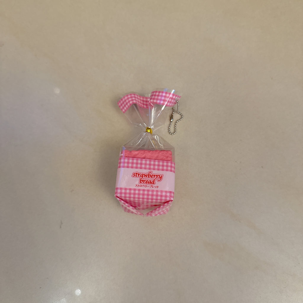 J.Dream Strawberry Bread Mini Squeeze