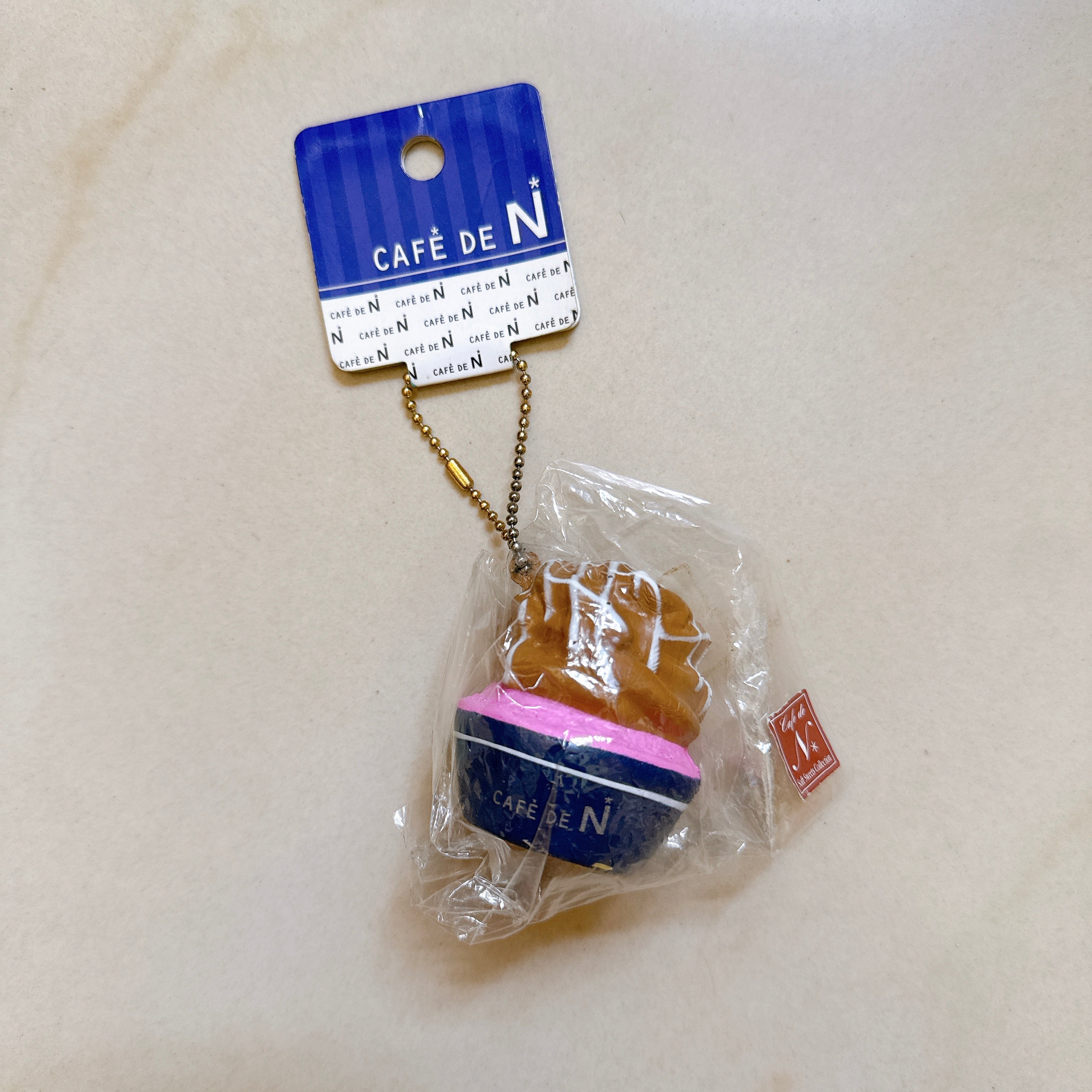 Cafe De N Cream Cupcake Squishy