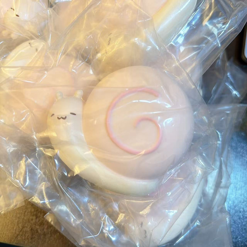 Nunu Pink Snail Squishy