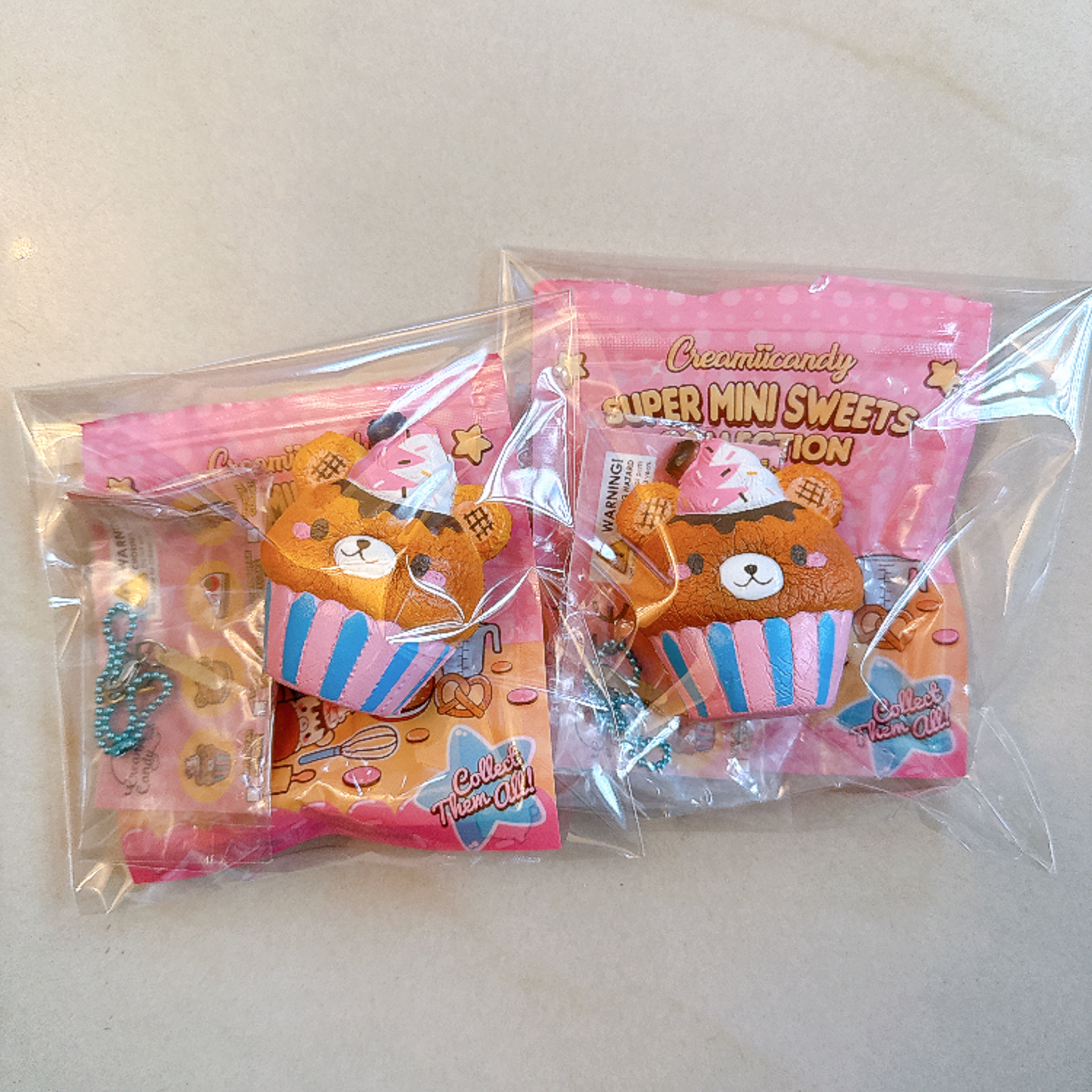 Creamiicandy Super Mini Sweets Collection Squishy (Cupcake)