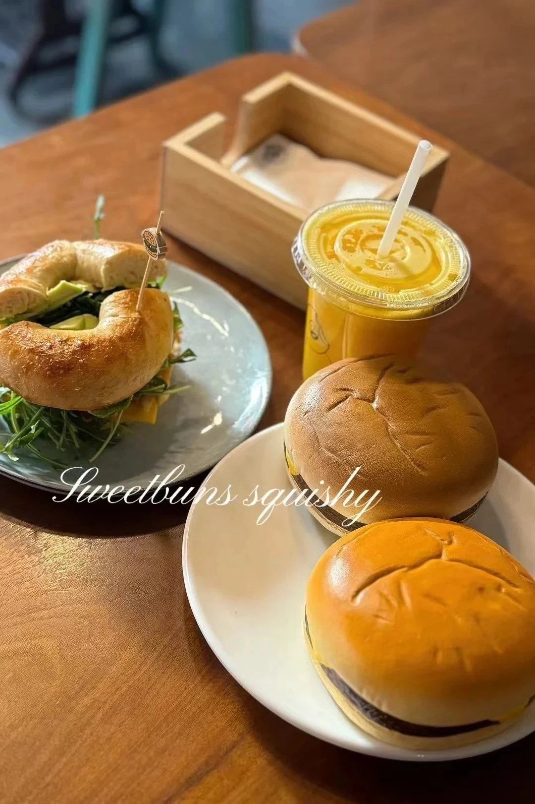 Sweetbuns Cheeseburger Squishy